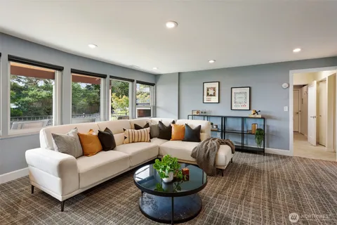 $1,650,000 | 10960 39th Avenue Southwest, Seattle, WA 98146