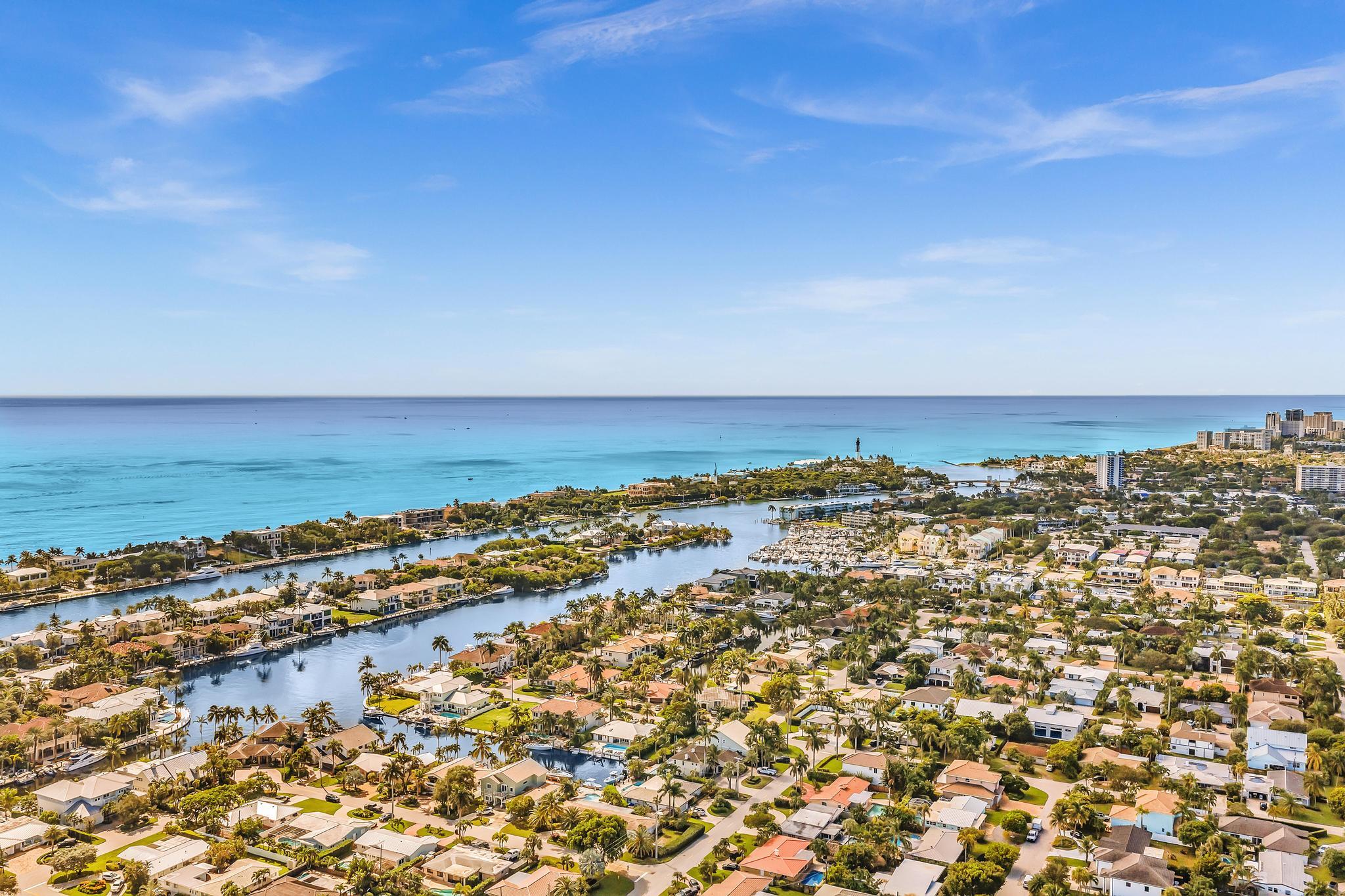 2888 Northeast 33rd Street Lighthouse Point, FL 33064 - Photo 120 of 129 DJI_20250911104632_0111_D
