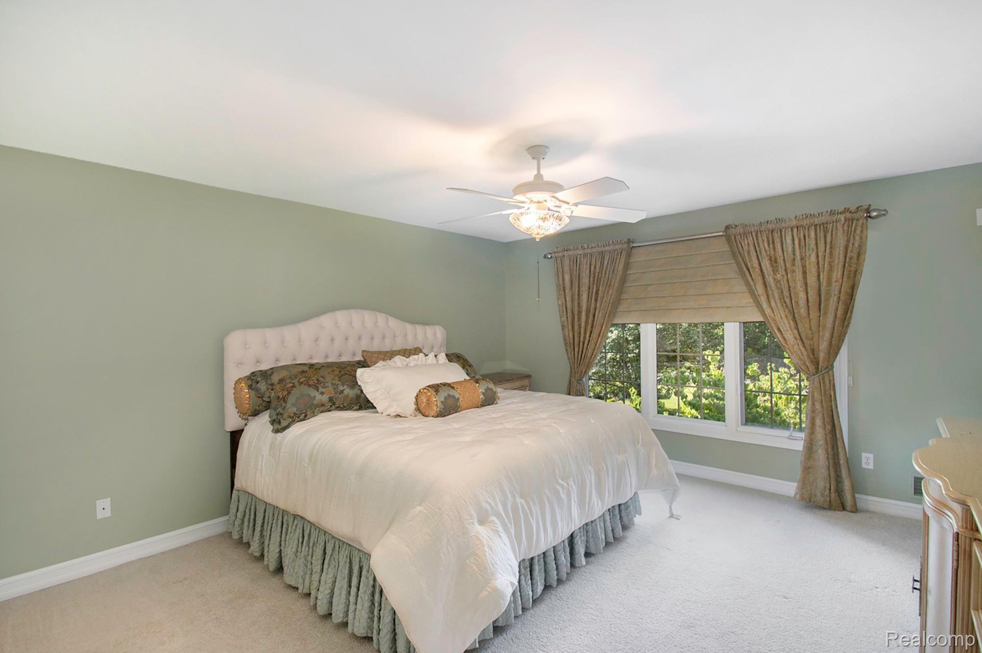 6643 Cornerstone Lane Rochester, MI 48306 - Photo 28 of 48 6643 Cornerstone_28.JPG