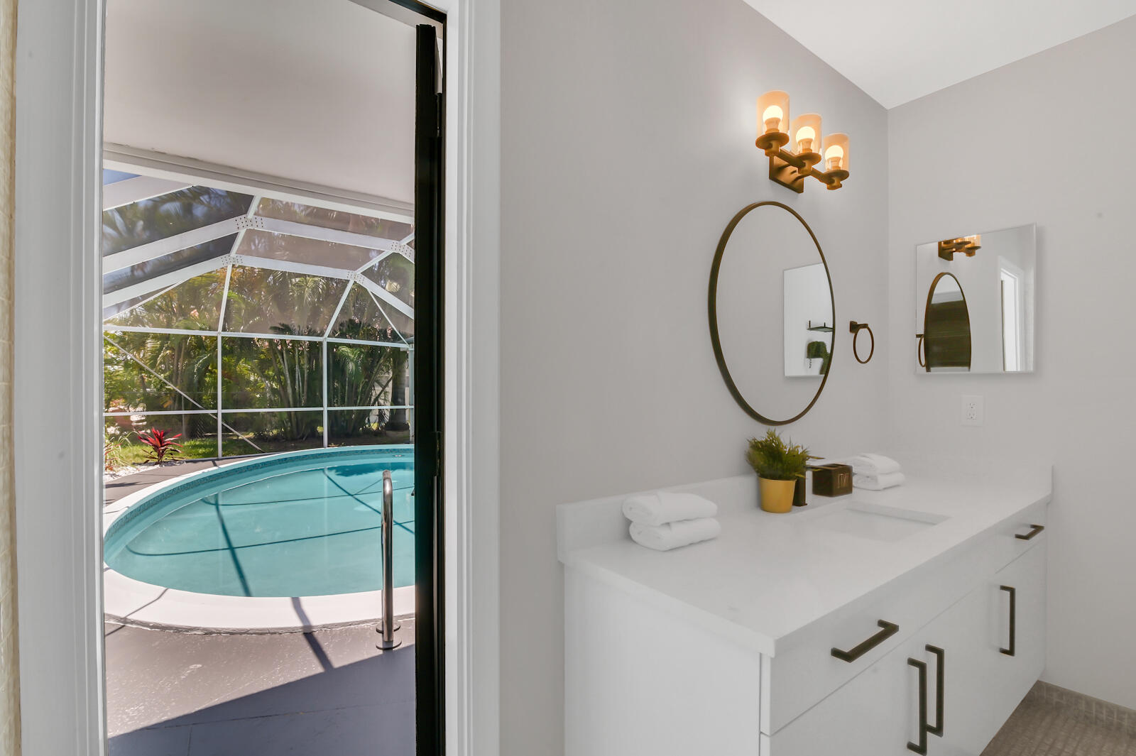 641 Marine Drive Boca Raton, FL 33431 - Photo 21 of 45 22 Bathroom 02
