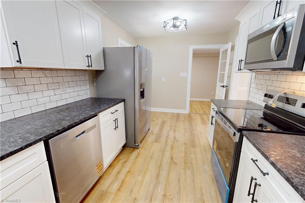 204 Forest Hill Road Mount Airy, NC 27030 - Photo 10 of 47