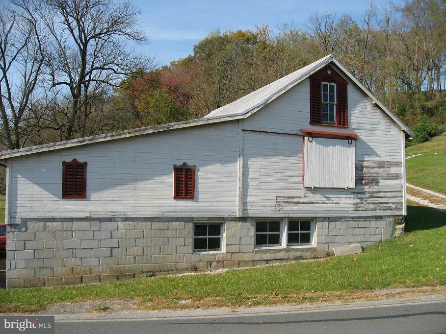 602 South Springdale Road New Windsor, MD 21776 - Photo 5 of 23 Exterior (General)