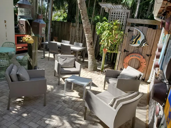 $2,700 | 226 Northeast 1st Avenue, Unit KEY LIME SUITE, Delray Beach, FL 33444