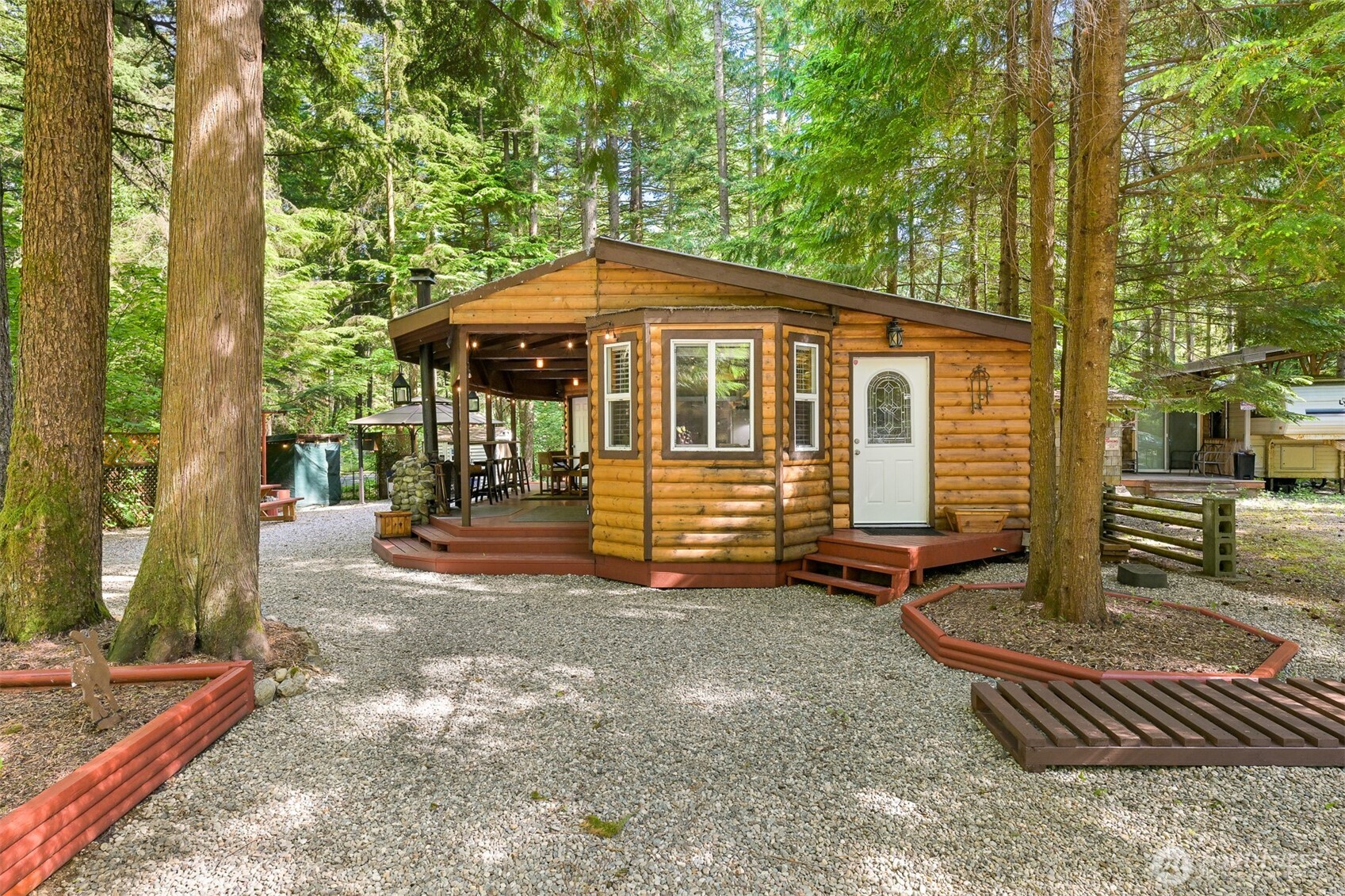 1190 Exit Road Maple Falls, WA 98266 - Photo 11 of 37 Gallery Image 11
