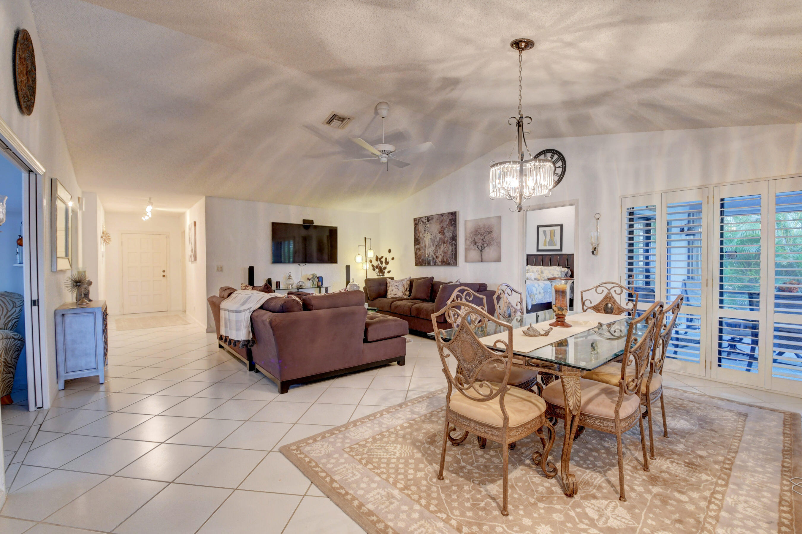 10119 Camelback Lane Boca Raton, FL 33498 - Photo 10 of 54 DSC_4334_5_6_7_8