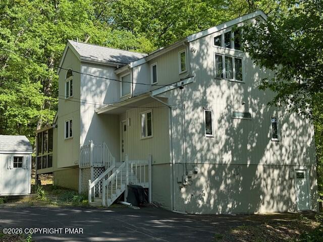 197 Radcliff Road Bushkill, PA 18324 - Photo 2 of 30 IMG_5473