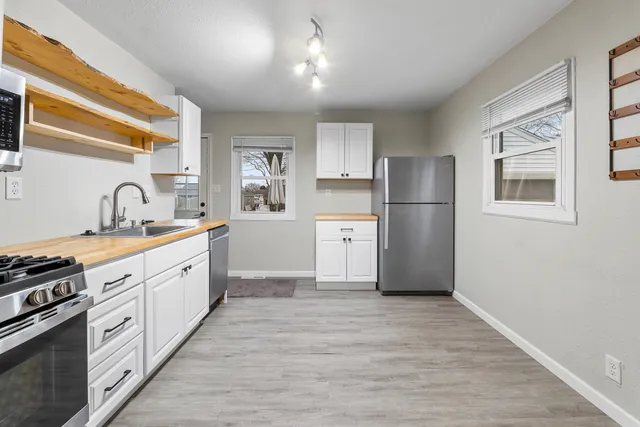 $279,900 | 625 Madison Avenue, West Bend, WI 53095