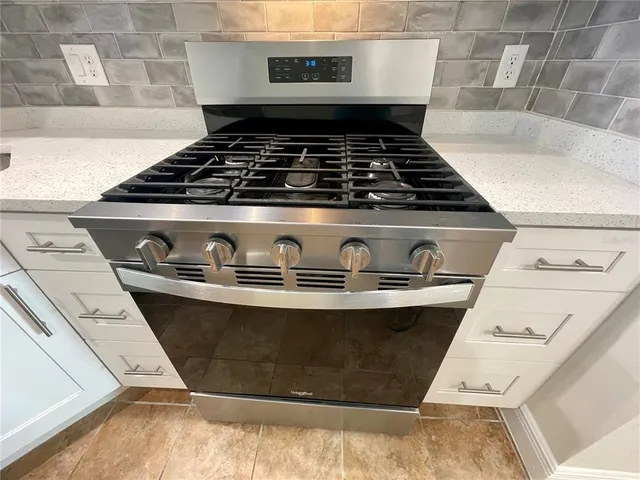 $339,000 | 5980 Shore Boulevard South, Unit 111, Gulfport, FL 33707