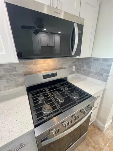 $339,000 | 5980 Shore Boulevard South, Unit 111, Gulfport, FL 33707