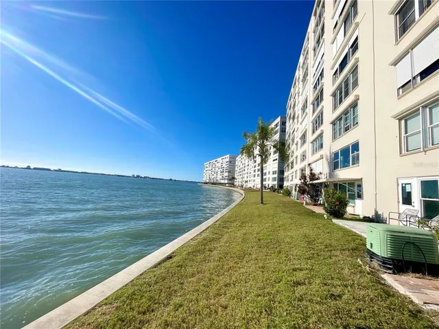 $339,000 | 5980 Shore Boulevard South, Unit 111, Gulfport, FL 33707