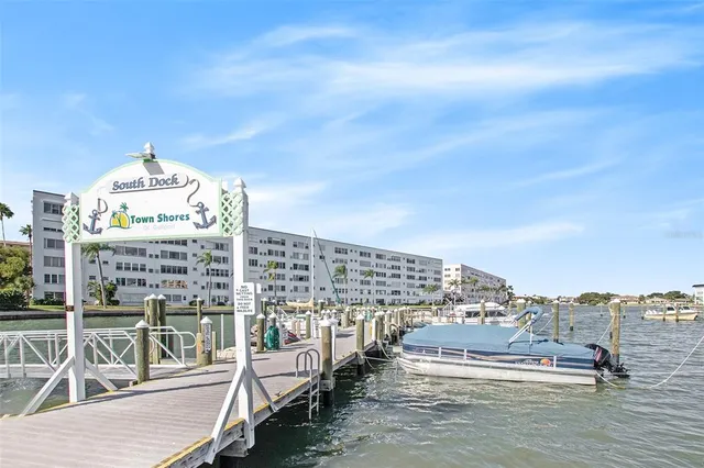 $339,000 | 5980 Shore Boulevard South, Unit 111, Gulfport, FL 33707