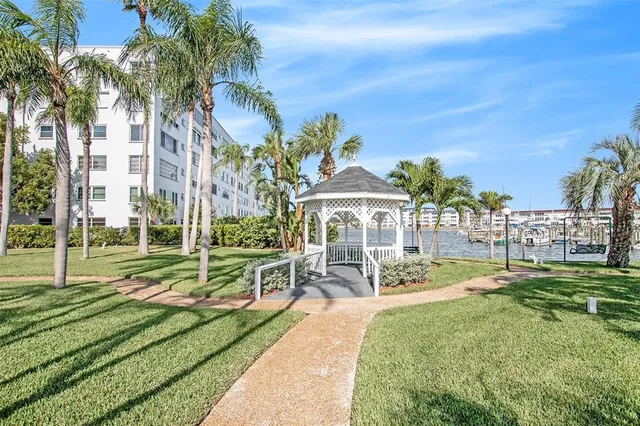 $339,000 | 5980 Shore Boulevard South, Unit 111, Gulfport, FL 33707