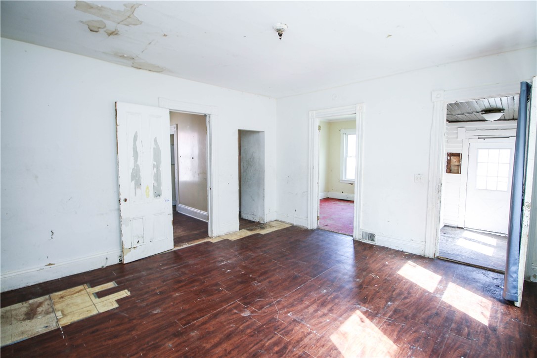 55 Weyl Street Rochester, NY 14621 - Photo 3 of 20