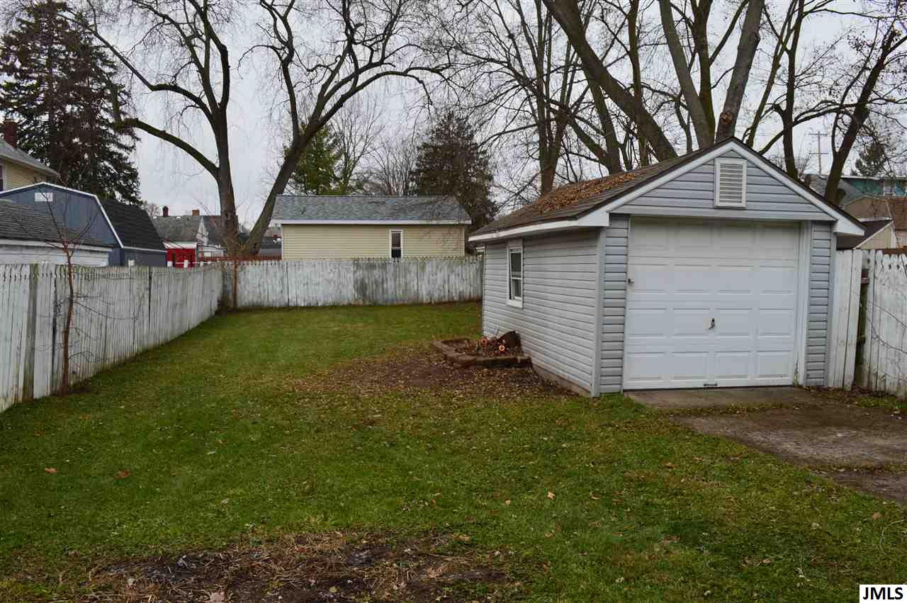 2012 South Rundle Avenue Lansing, MI 48910 - Photo 16 of 18 Photo 16