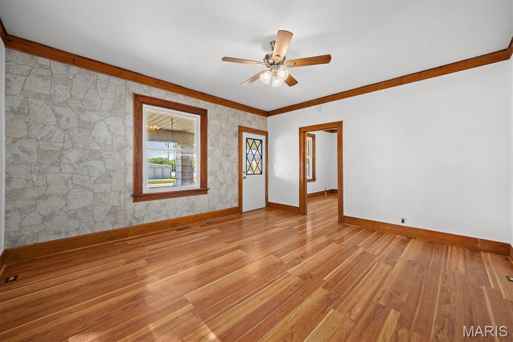 709 West Main Street Mount Olive, IL 62069 - Photo 5 of 39