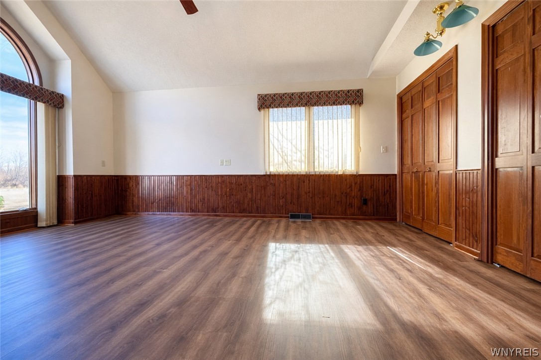 3226 East River Road Grand Island, NY 14072 - Photo 12 of 37