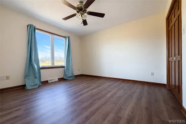 $375,000 | 3226 East River Road, Grand Island, NY 14072