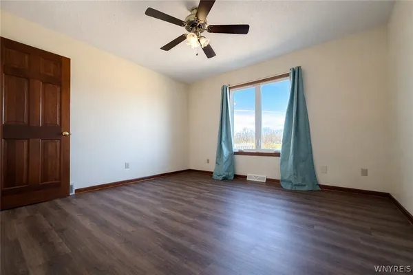 $375,000 | 3226 East River Road, Grand Island, NY 14072