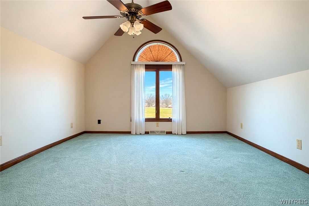 3226 East River Road Grand Island, NY 14072 - Photo 18 of 37