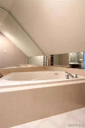 $375,000 | 3226 East River Road, Grand Island, NY 14072