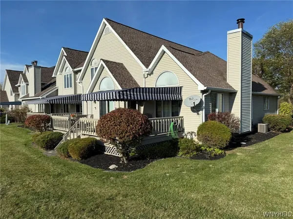 $375,000 | 3226 East River Road, Grand Island, NY 14072