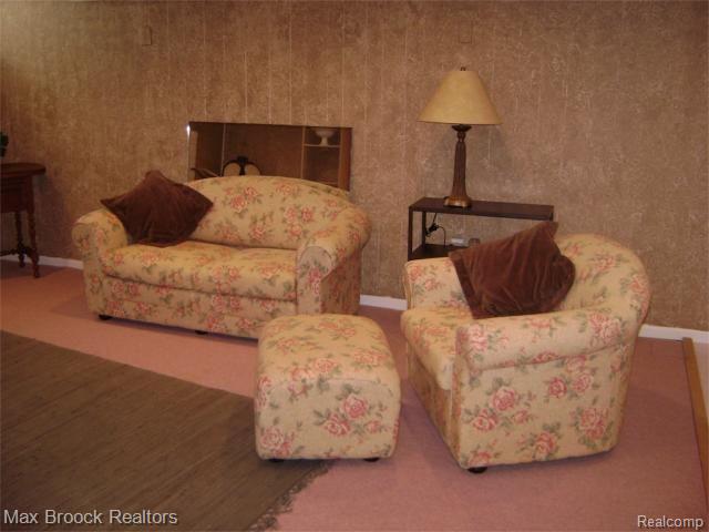17310 Beverly Road Franklin, MI 48025 - Photo 18 of 24 Lower Level Living Rm