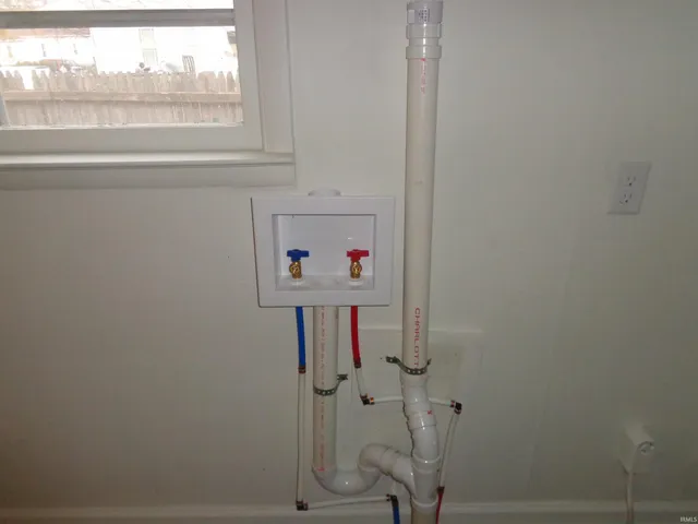 $128,500 | 2519 Miner Street, Fort Wayne, IN 46807