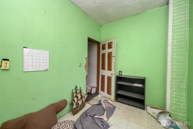 a car parked in front of a house