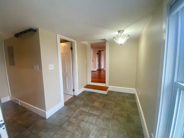 $2,000 | 35 Broad Street, Unit 3, Newburyport, MA 01950