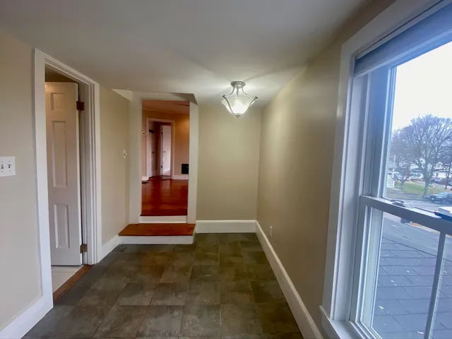 $2,000 | 35 Broad Street, Unit 3, Newburyport, MA 01950