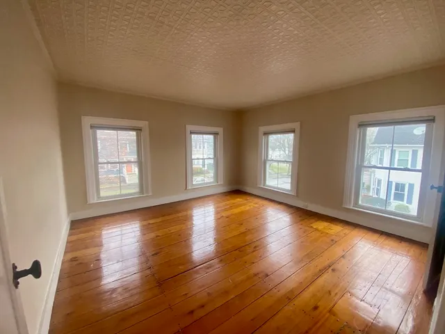 $2,000 | 35 Broad Street, Unit 3, Newburyport, MA 01950