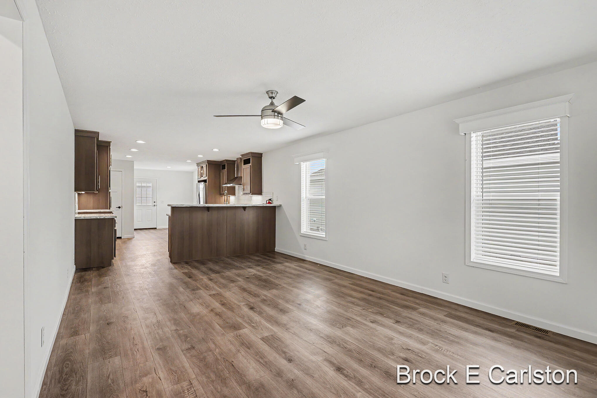 1283 East Ellis Road, Unit 41 Muskegon, MI 49441 - Photo 4 of 16 QJ1A9324