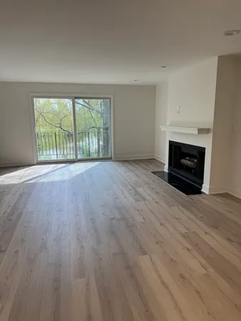 $3,495 | 1250 Park Avenue West, Unit 435, Highland Park, IL 60035