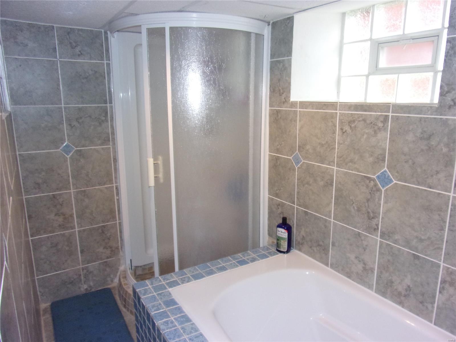1022 Reavis Barracks Road St. Louis, MO 63125 - Photo 11 of 16 Gallery Image 11