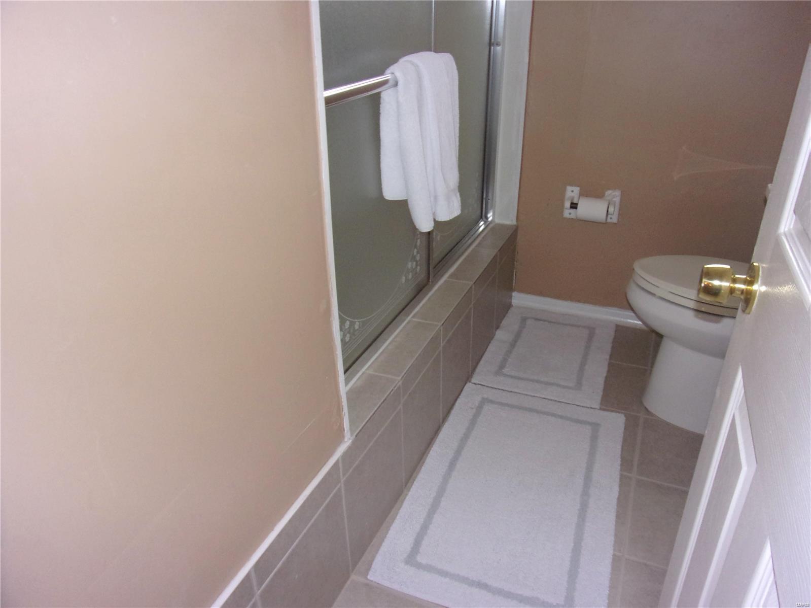 1022 Reavis Barracks Road St. Louis, MO 63125 - Photo 9 of 16 Gallery Image 9