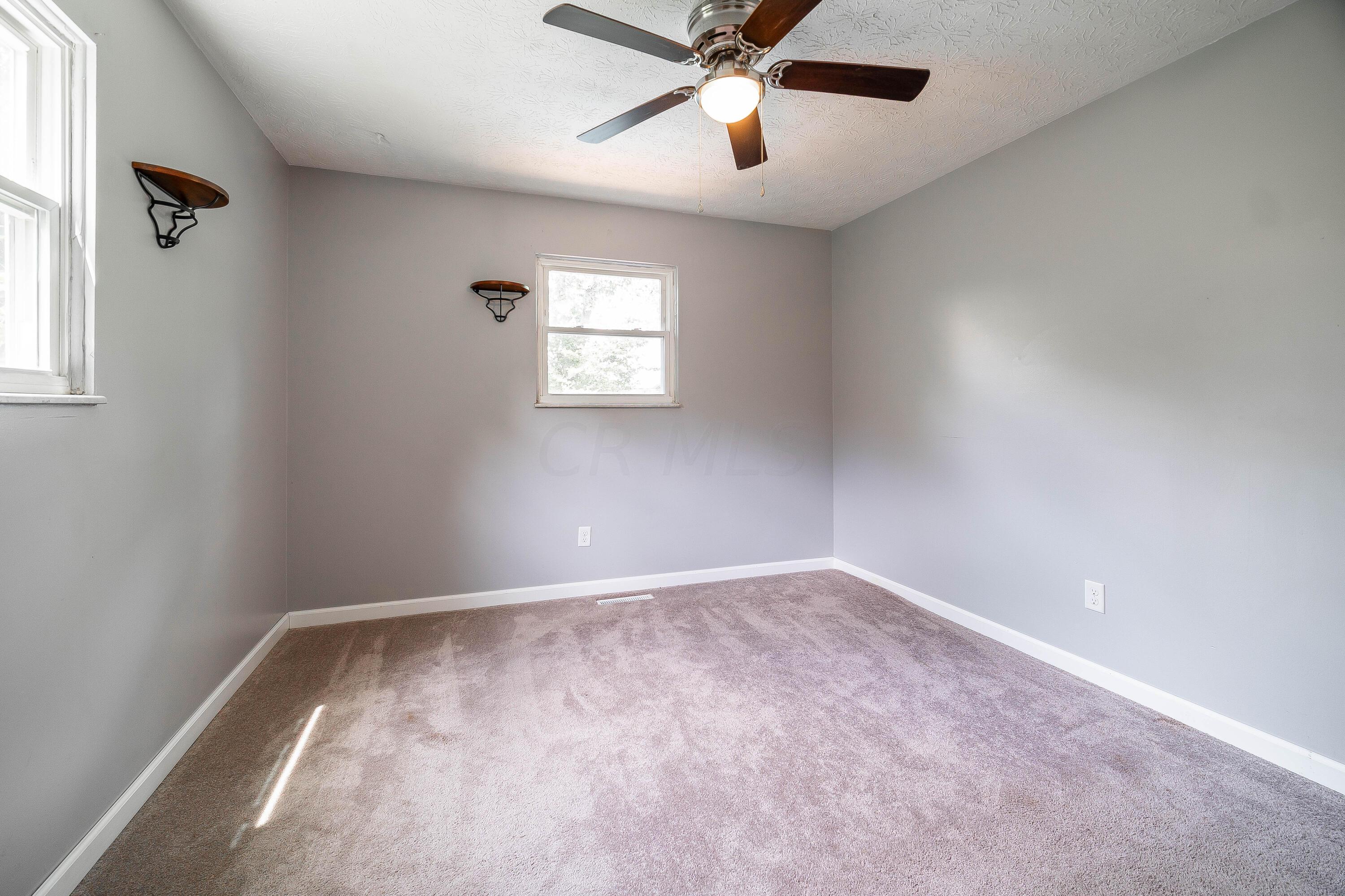 3269 Sundale Road Columbus, OH 43232 - Photo 25 of 31 3269 Sundale Rd-54-2