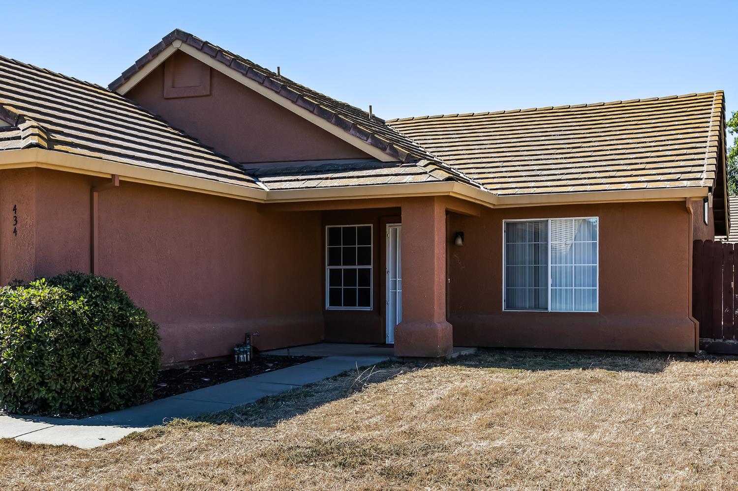 434 Occidental Court Merced, CA 95348 - Photo 4 of 38