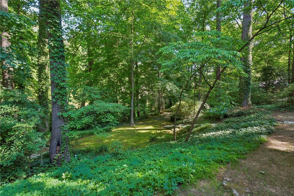 681 Upton Road Northwest Atlanta, GA 30318 - Photo 21 of 25 Gallery Image 21