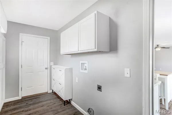 $329,900 | 111 Downing Street, House Springs, MO 63051
