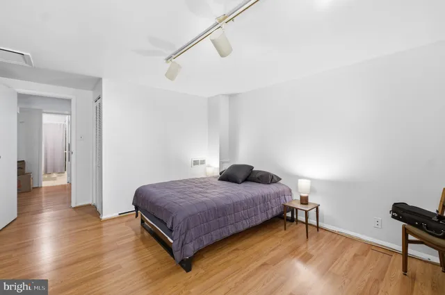 $2,000 | 1809 East Fairmount Avenue, Baltimore, MD 21231