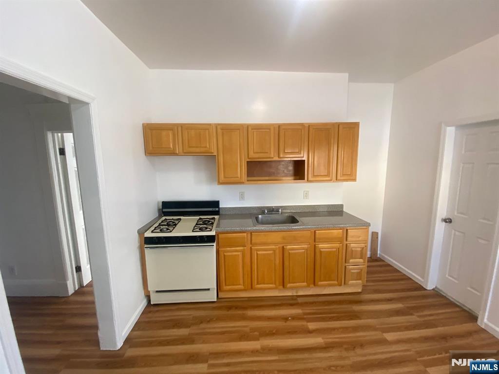 29 High Street, Unit 1L West Orange, NJ 07052 - Photo 13 of 21