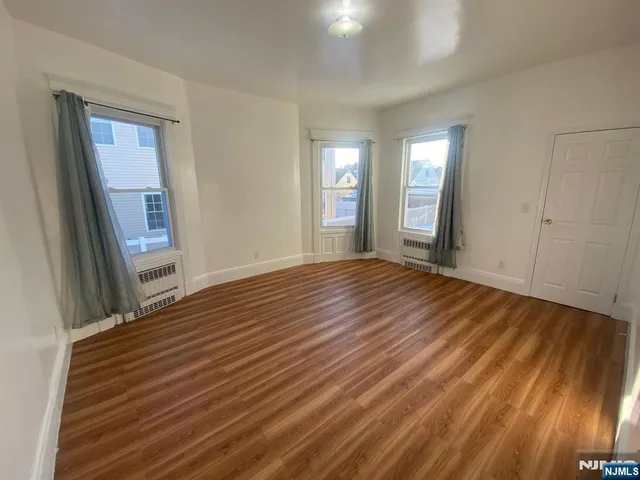 $2,000 | 29 High Street, Unit 1L, West Orange, NJ 07052