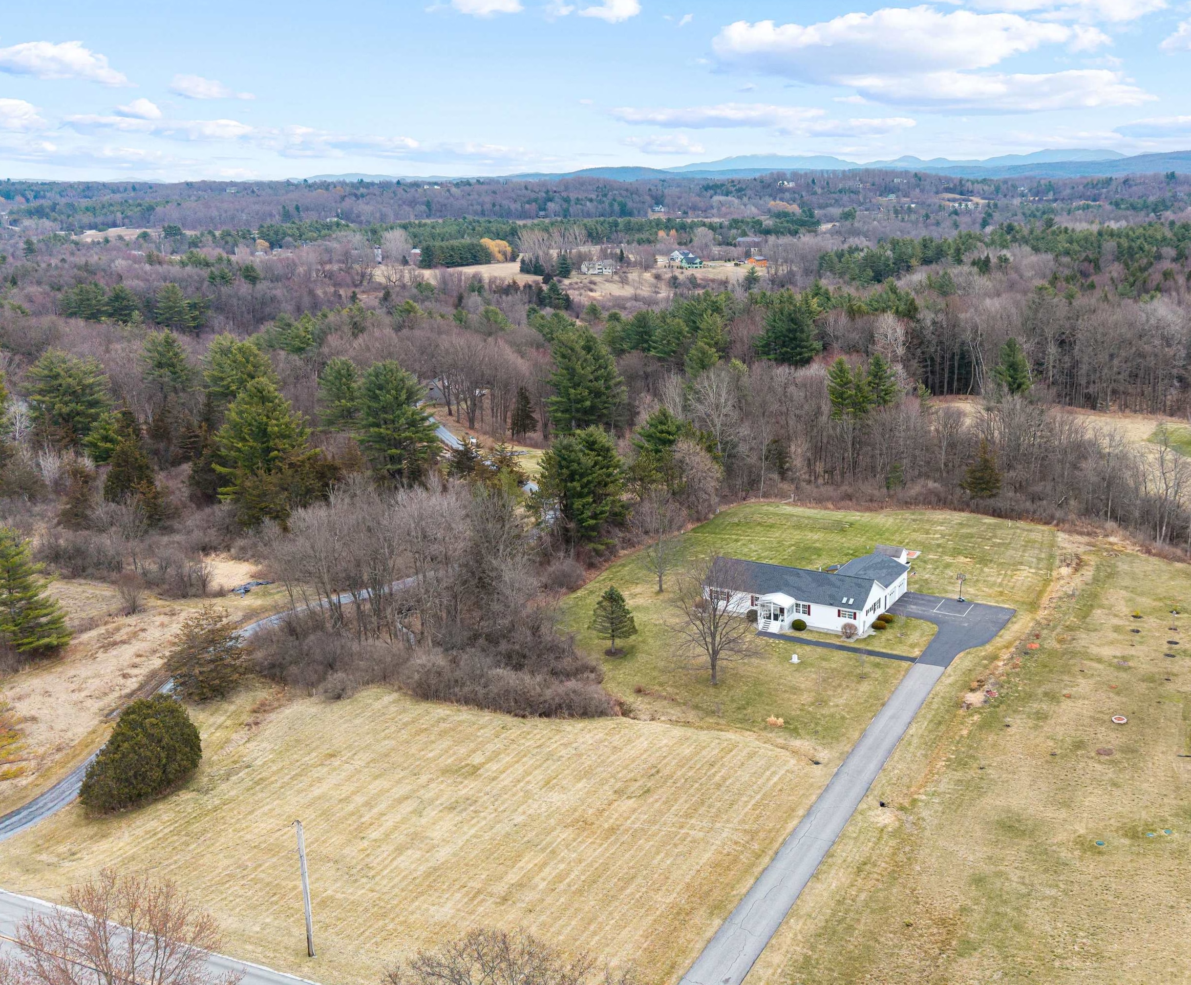 813 Mt Philo Road Shelburne, VT 05482 - Photo 15 of 59