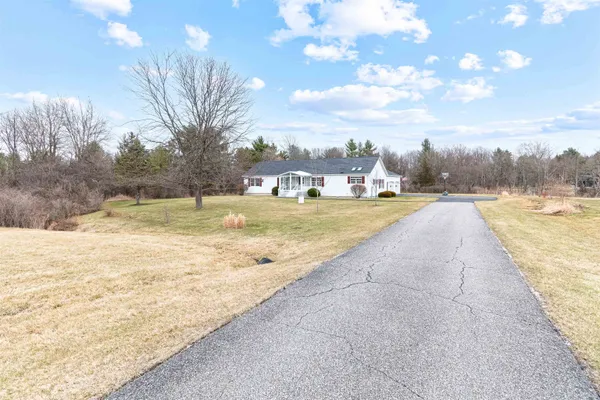 $699,000 | 813 Mt Philo Road, Shelburne, VT 05482