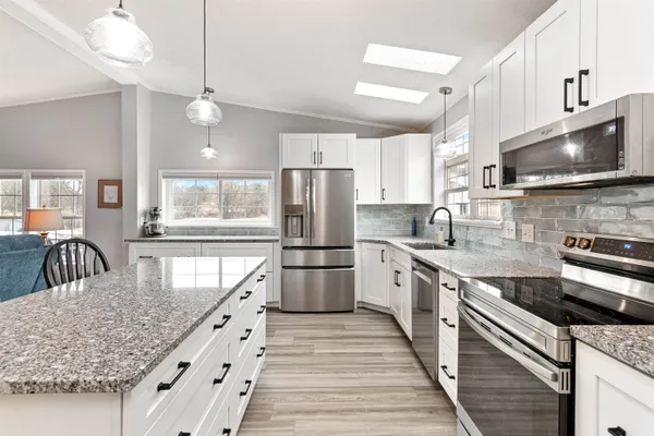 $699,000 | 813 Mt Philo Road, Shelburne, VT 05482