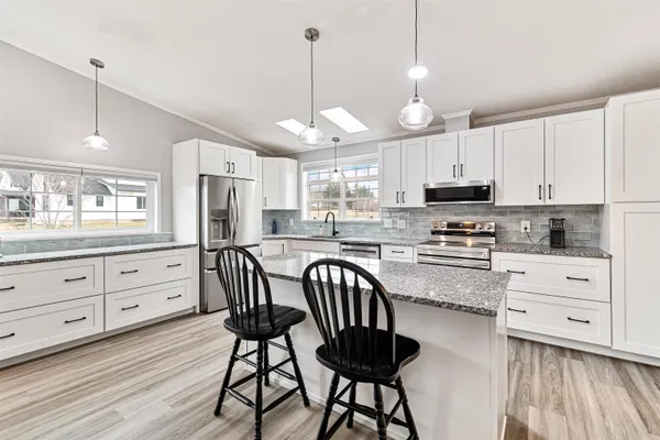 $699,000 | 813 Mt Philo Road, Shelburne, VT 05482