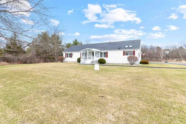 $699,000 | 813 Mt Philo Road, Shelburne, VT 05482