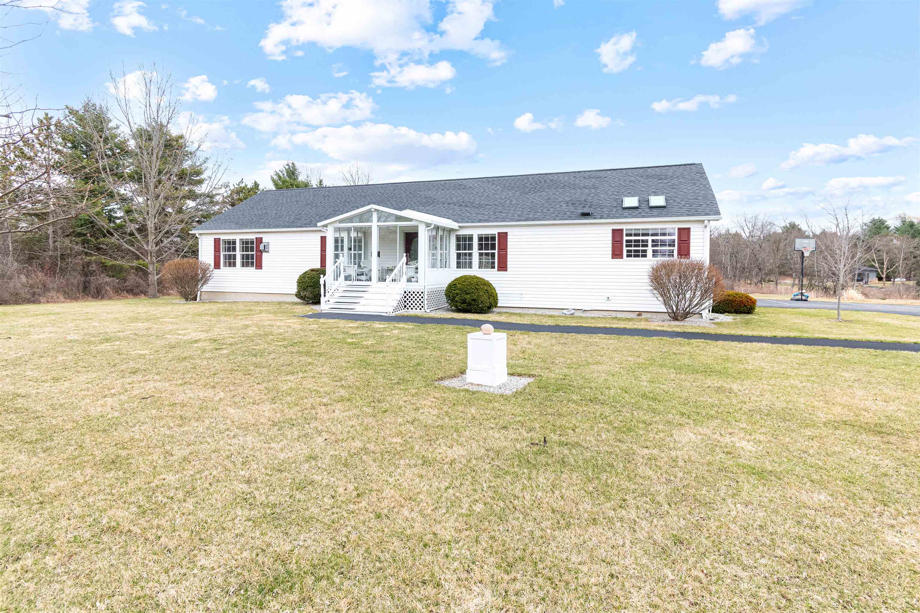 813 Mt Philo Road Shelburne, VT 05482 - Photo 4 of 59