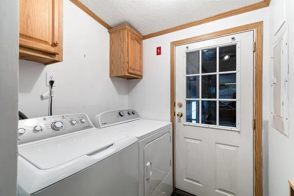 $699,000 | 813 Mt Philo Road, Shelburne, VT 05482