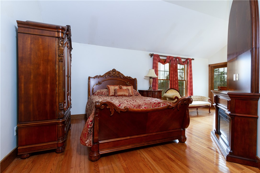 10 Ridge Road Newport, RI 02840 - Photo 31 of 41 Bedroom